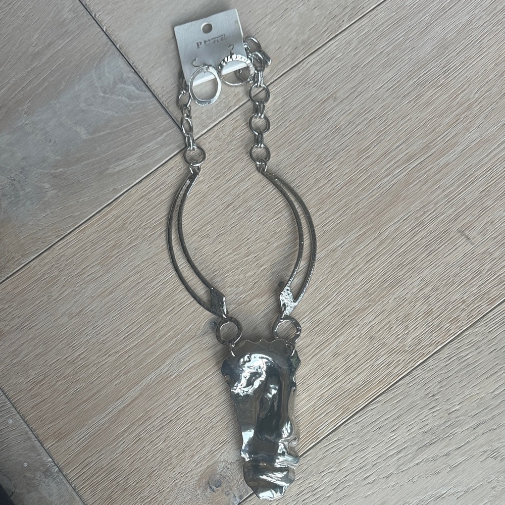 Unique Vintage Silver Statement Necklace & Earring set